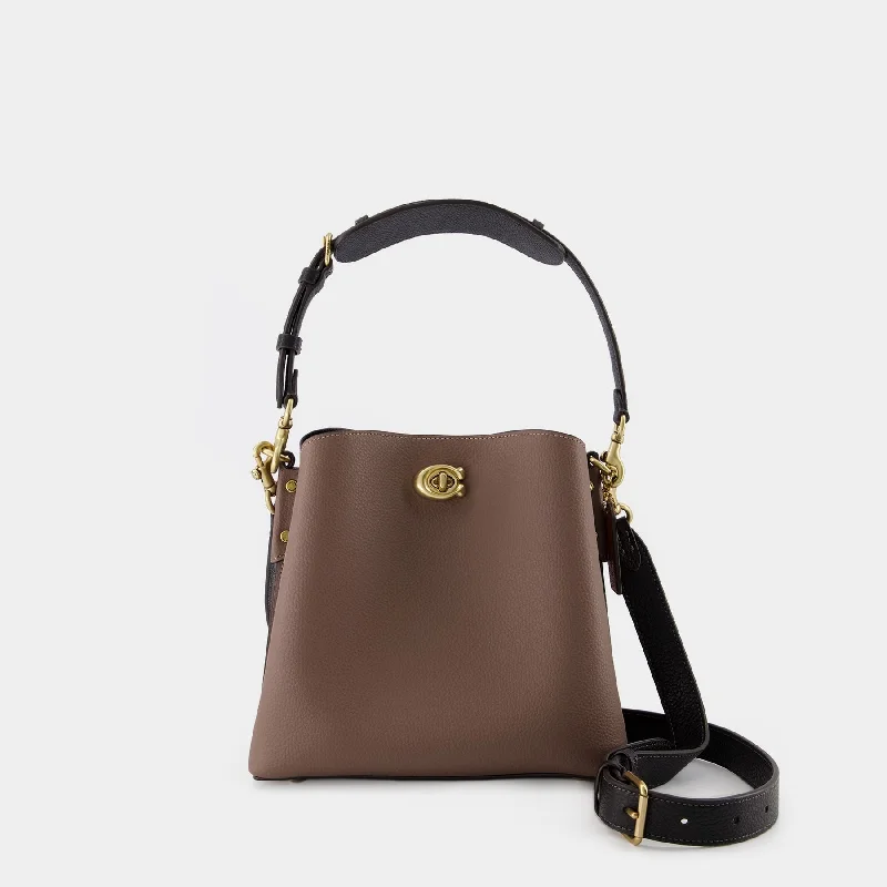 Ladies Coach Rogue bags with a star - shaped charm for a playful touchWillow Bucket Bag - Coach - Leather - Grey