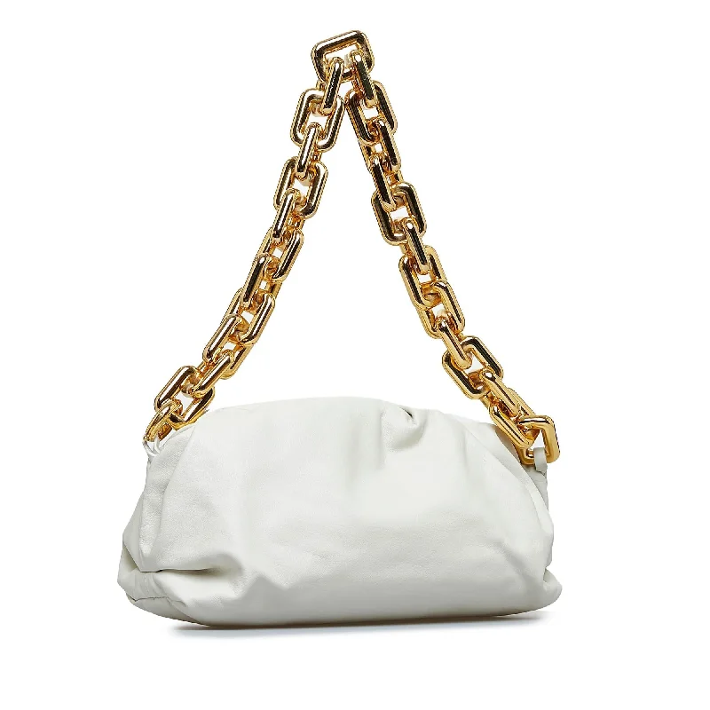 Bottega Veneta bags with transparent panelsBottega Veneta The Chain Pouch (SHG-T5Qhmu)