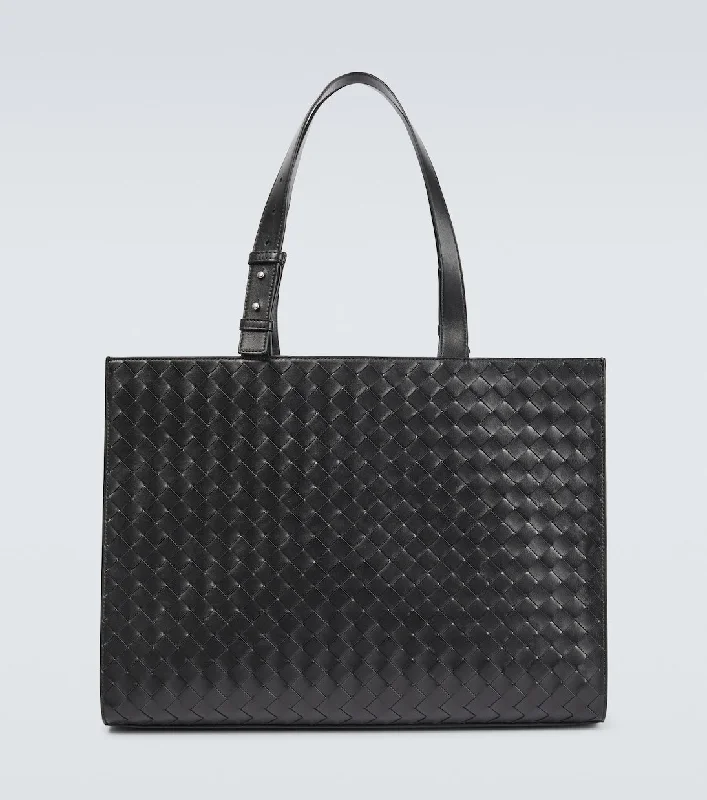 Bottega Veneta bags with suede finishesBottega Veneta Women Cargo Intrecciato Leather Tote Bag