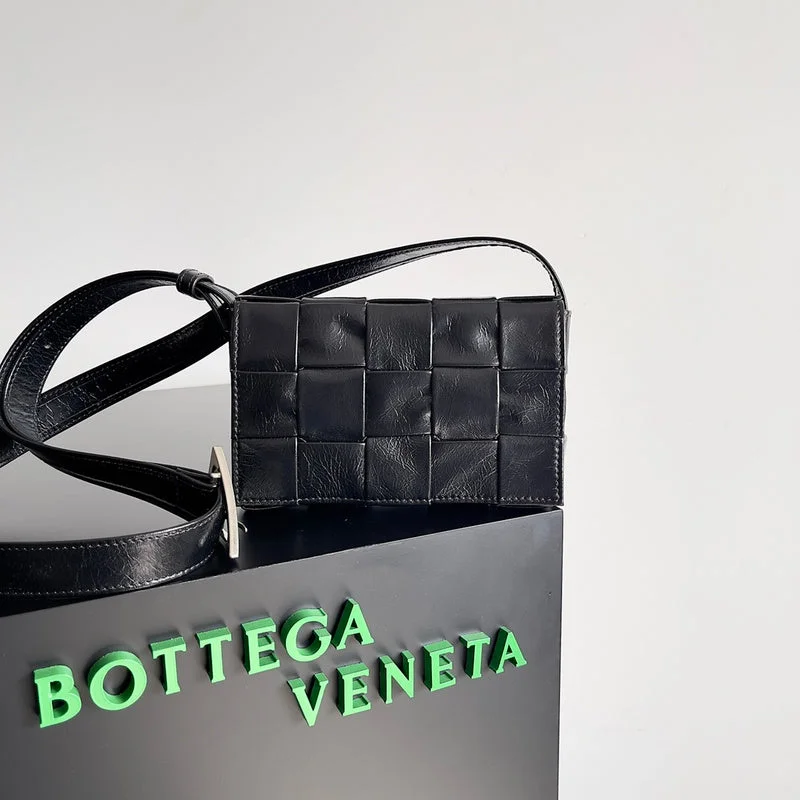 Bottega Veneta bags for beach vacationsWhimsy Finds - Bottega Veneta Bags - 1601