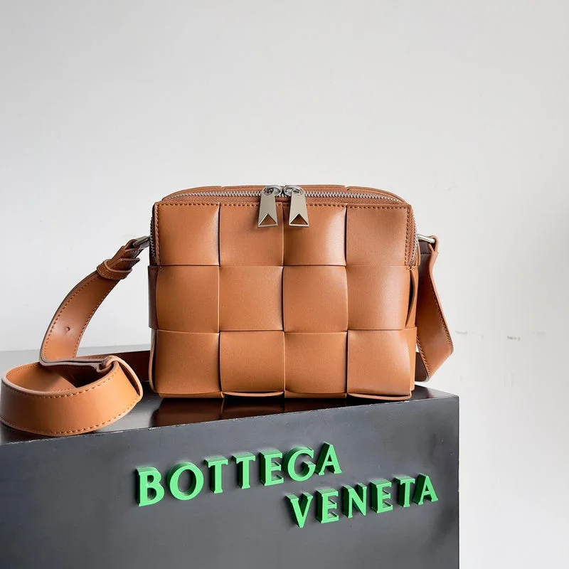 Bottega Veneta bags with zigzag patternsWhimsy Finds - Bottega Veneta Bags - 305