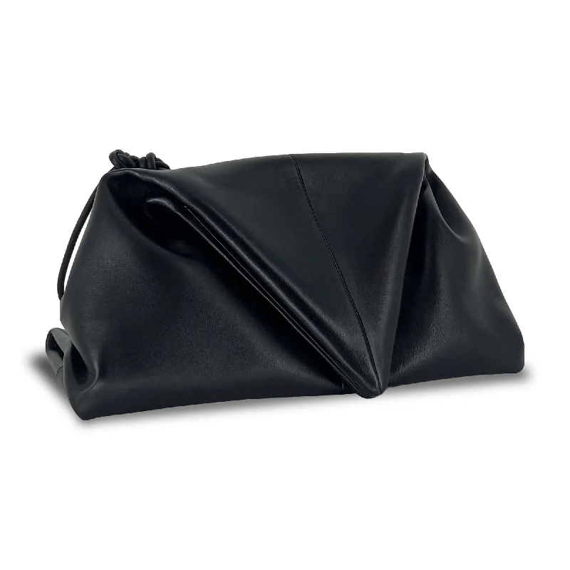 Bottega Veneta bags for garden partiesBottega Veneta Trine Leather Clutch Bag