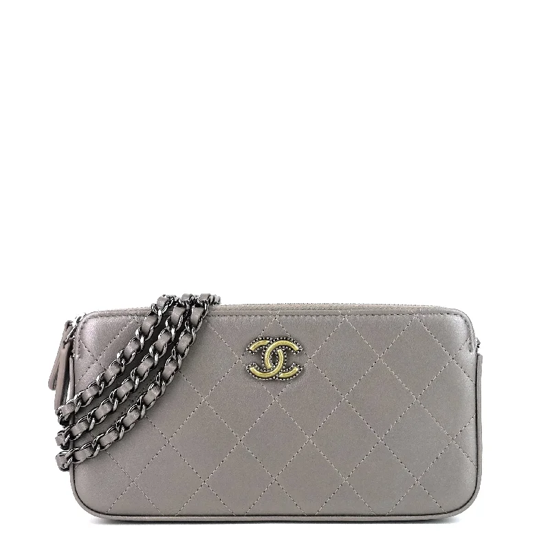 Chanel Vintage Inspired Handbag for Retro LoversClutch With Chain Flat Quilt Leather Bag