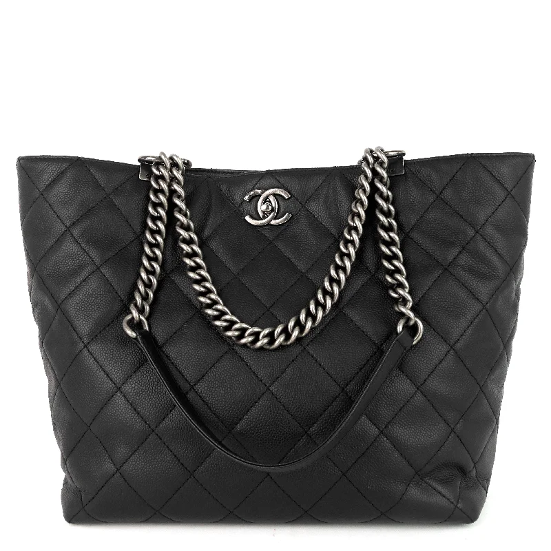 Chanel All - Match Handbag for Versatile StylingShopping In Chains Large Calf Leather Bag