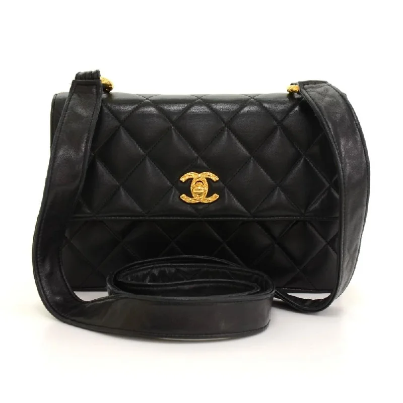 Chanel Quilted Leather Shoulder Bag for FashionistasQuilted Lambskin Leather Bag