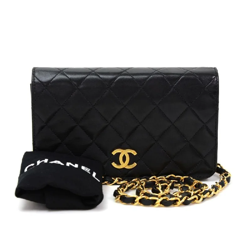 Chanel Black Handbag for Business MeetingsMini Quilted Leather Shoulder Bag