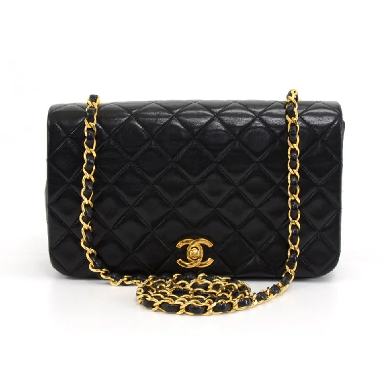 Chanel Classic Flap Bag for Evening PartyQuilted Lambskin Leather Bag