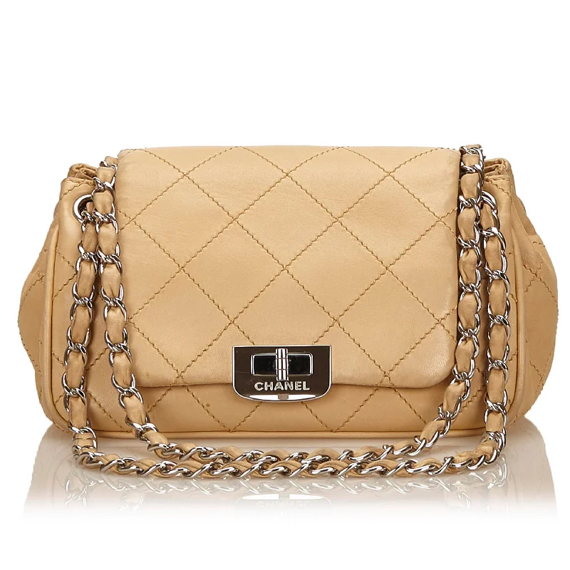 Chanel New Arrival Handbag with Gold HardwareStitch It Accordion Lambskin Leather Shoulder Bag