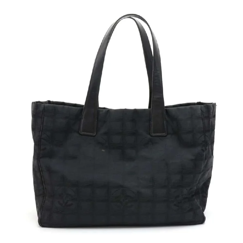 Chanel Quilted Leather Shoulder Bag for FashionistasTravel Ligne Nylon Jacquard Tote Bag