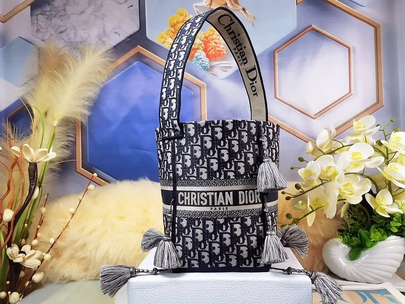 High - fashion Christian Dior bags with a geometric patternChristian Dior  Bags - 3731